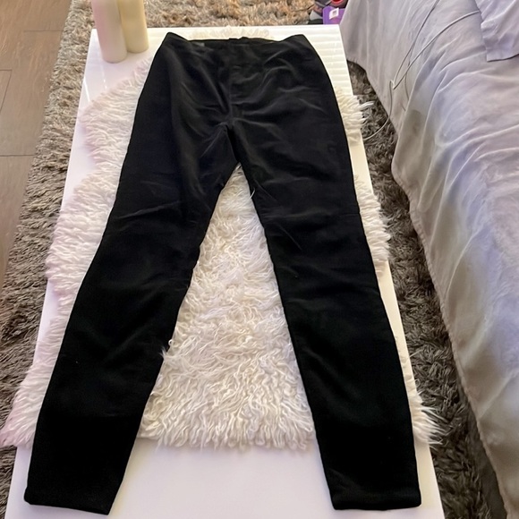 “ The Pin Up” Velvet Dressy Leggings from the Kendall & Kylie Collection, Hot! - Picture 1 of 11